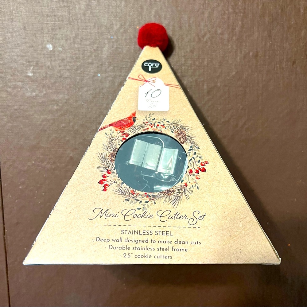 Core 10 Piece Set Mini Cookie Cutter Set Stainless Steel Size 2.5” NWT